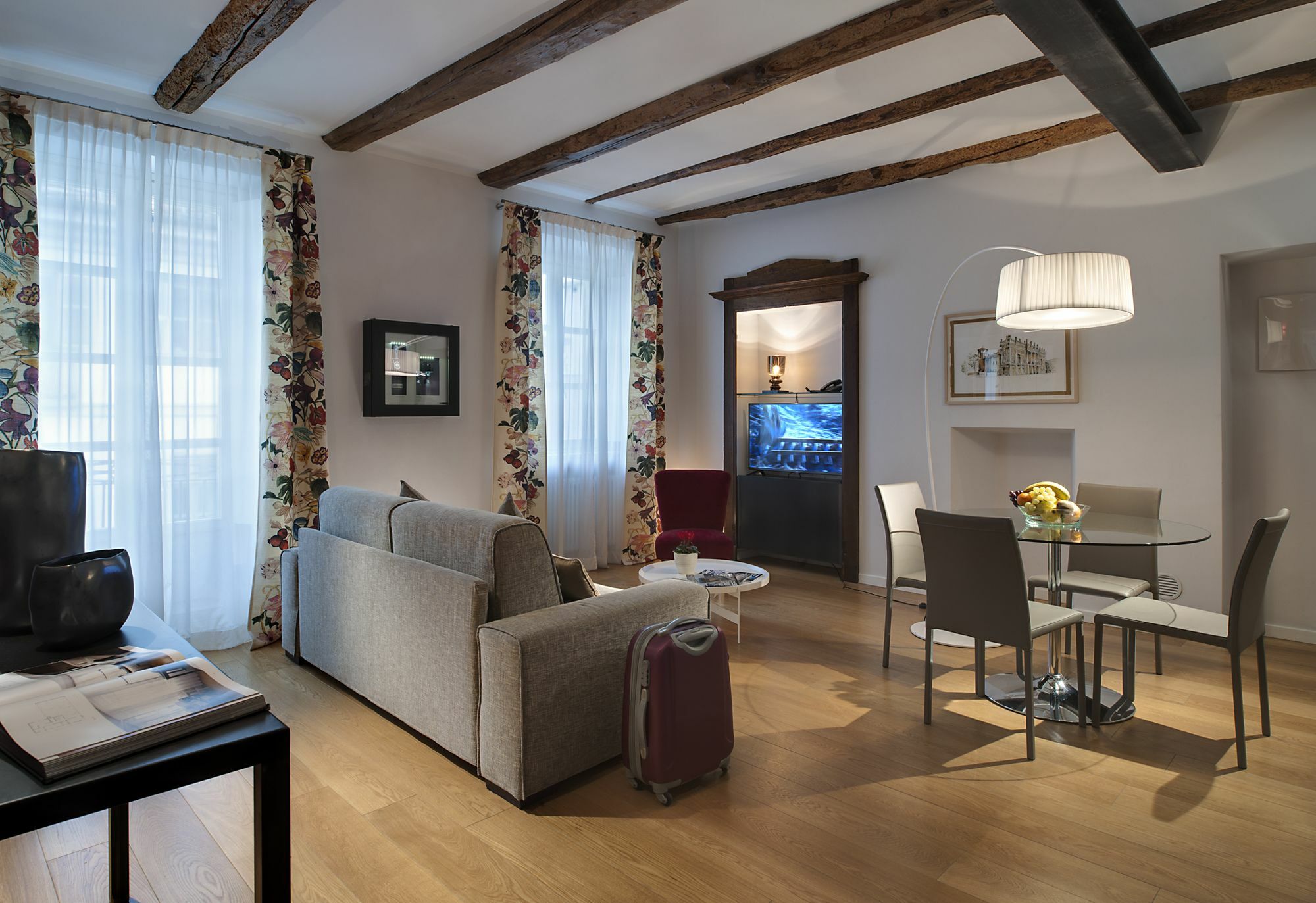 Aparthotel Piazza Vittorio 4*